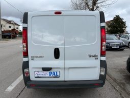 
										Renault Trafic 2.0 dCi 115 KS 3 Sjedišta Euro 5 2011 full									