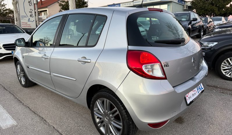 
								Renault Clio 1.5 dCi NAVIGACIJA 20TH Anniversary 75 KS 2011 full									