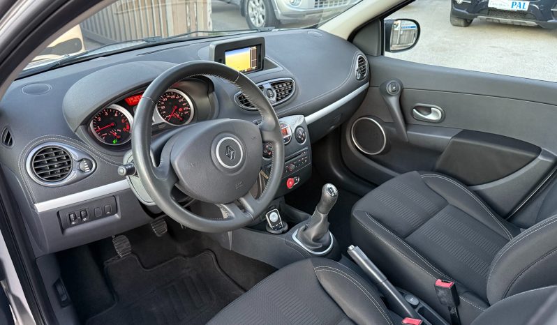 
								Renault Clio 1.5 dCi NAVIGACIJA 20TH Anniversary 75 KS 2011 full									