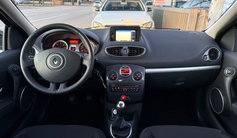 
								Renault Clio 1.5 dCi NAVIGACIJA 20TH Anniversary 75 KS 2011 full									