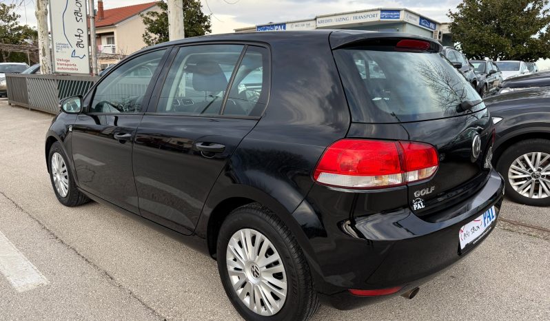 
								Volkswagen Golf 6 1.6 TDI 105 KS 2012 full									