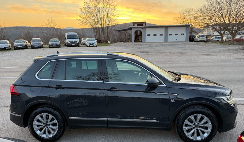 
								Volkswagen Tiguan 2.0 TDI 150 KS DSG7 F1 Life LED NAVI ACC FACELIFT 2022 full									