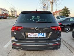 
										Volkswagen Tiguan 2.0 TDI 150 KS DSG7 F1 Life LED NAVI ACC FACELIFT 2022 full									