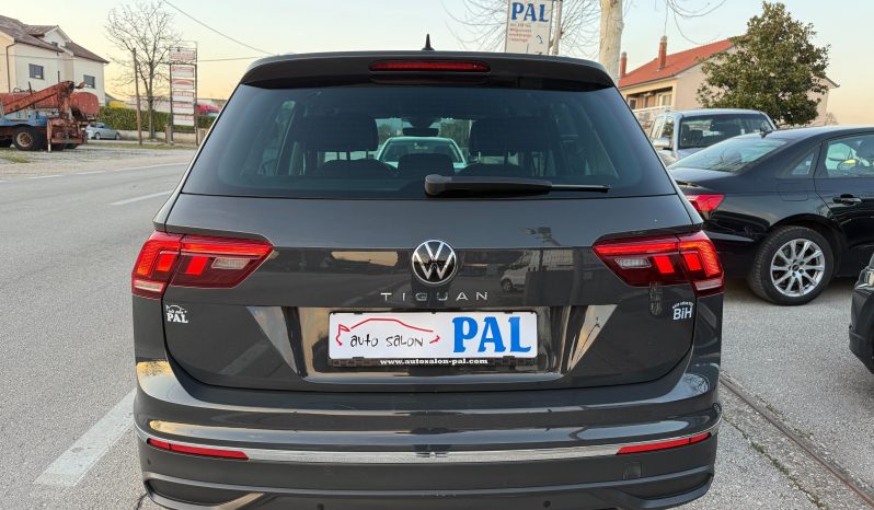 
								Volkswagen Tiguan 2.0 TDI 150 KS DSG7 F1 Life LED NAVI ACC FACELIFT 2022 full									