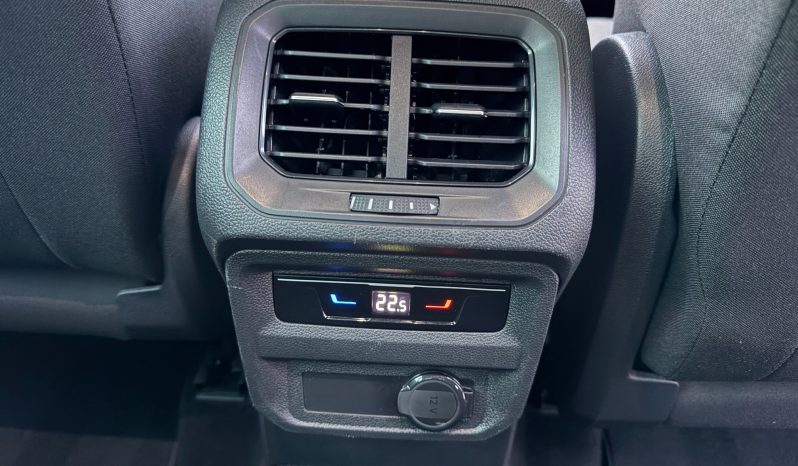 
								Volkswagen Tiguan 2.0 TDI 150 KS DSG7 F1 Life LED NAVI ACC FACELIFT 2022 full									