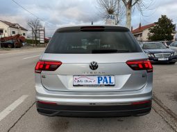 
										Volkswagen Tiguan 2.0 TDI 150 KS DSG7 F1 Life LED NAVI ACC 2021 full									