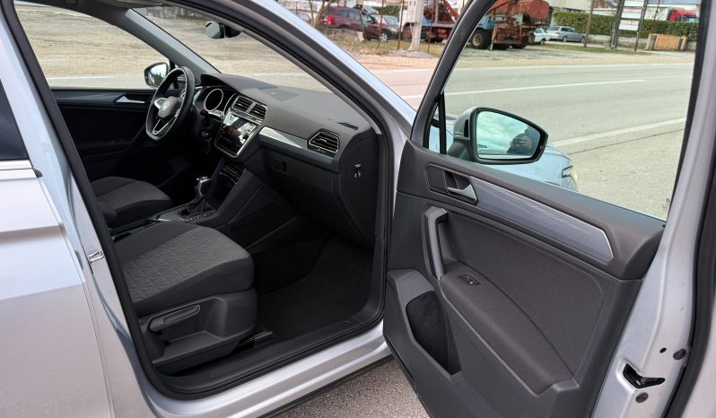 
								Volkswagen Tiguan 2.0 TDI 150 KS DSG7 F1 Life LED NAVI ACC 2021 full									