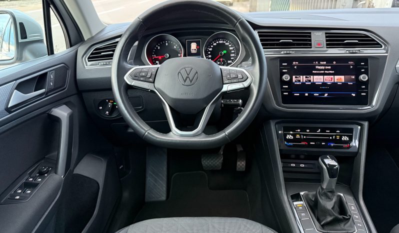
								Volkswagen Tiguan 2.0 TDI 150 KS DSG7 F1 Life LED NAVI ACC 2021 full									