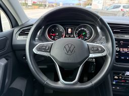 
										Volkswagen Tiguan 2.0 TDI 150 KS DSG7 F1 Life LED NAVI ACC 2021 full									