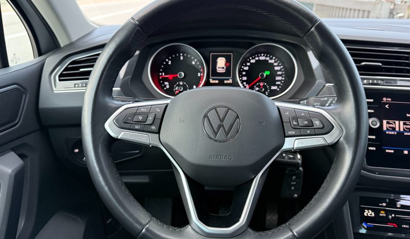 
								Volkswagen Tiguan 2.0 TDI 150 KS DSG7 F1 Life LED NAVI ACC 2021 full									