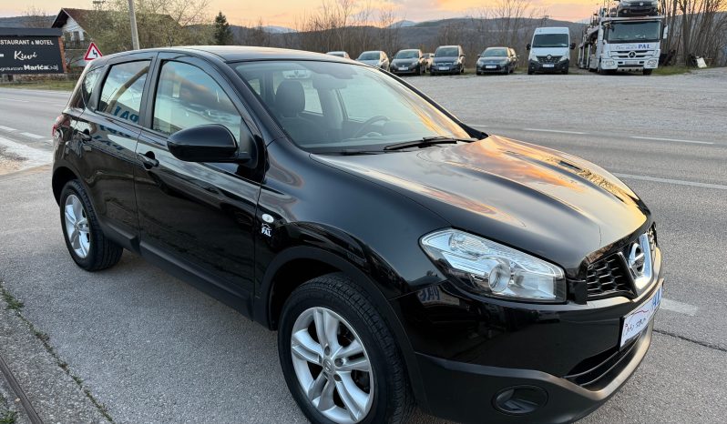 
								Nissan Qashqai 1.5 dCi 110 KS Connecta 2012 full									