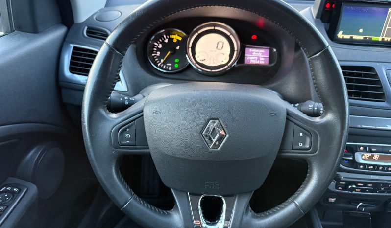 
								Renault Megane 1.5 dCi 110 KS NAVIGACIJA LIMITED FACELIFT Senzori 2015 full									