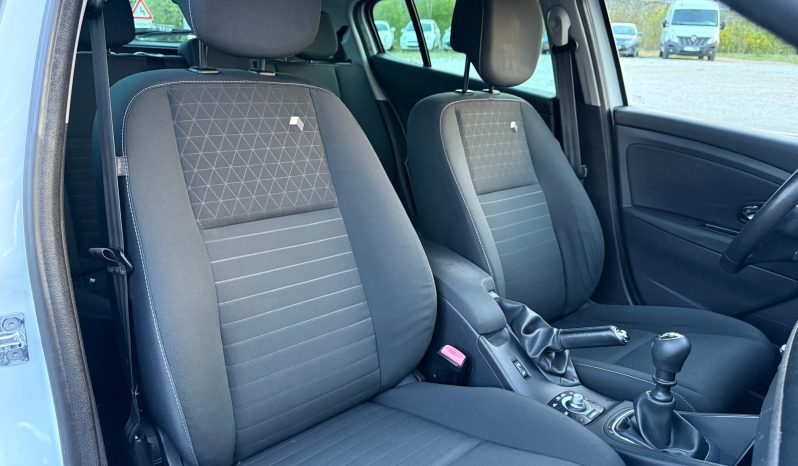 
								Renault Megane 1.5 dCi 110 KS NAVIGACIJA LIMITED FACELIFT Senzori 2015 full									