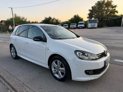 
										Volkswagen Golf 6 1.6 TDI MATCH Bi-Xenon LED Parktronic 2012 full									