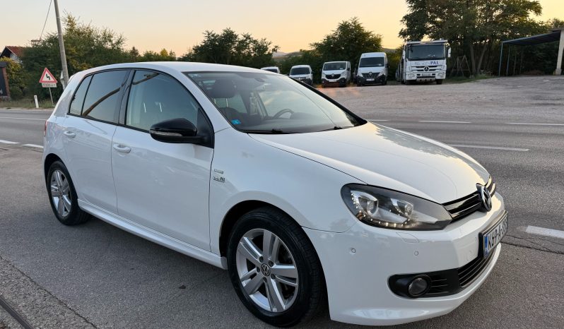 
								Volkswagen Golf 6 1.6 TDI MATCH Bi-Xenon LED Parktronic 2012 full									