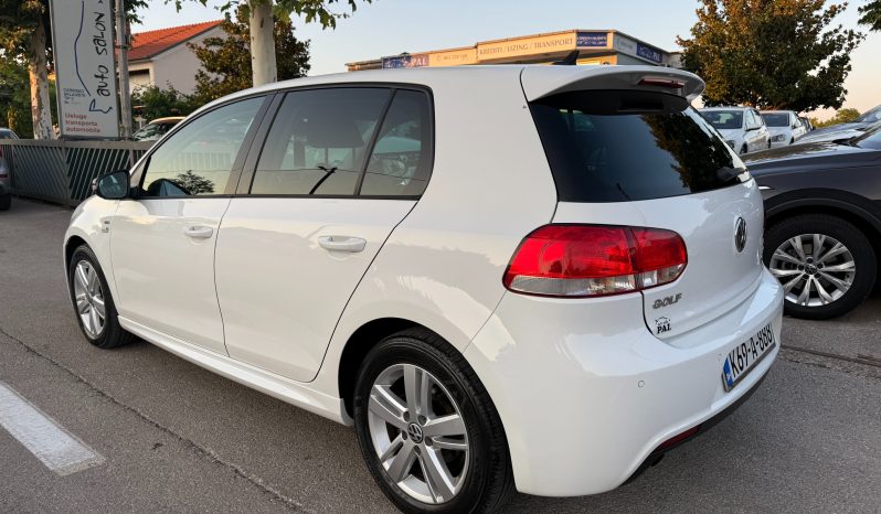 
								Volkswagen Golf 6 1.6 TDI MATCH Bi-Xenon LED Parktronic 2012 full									