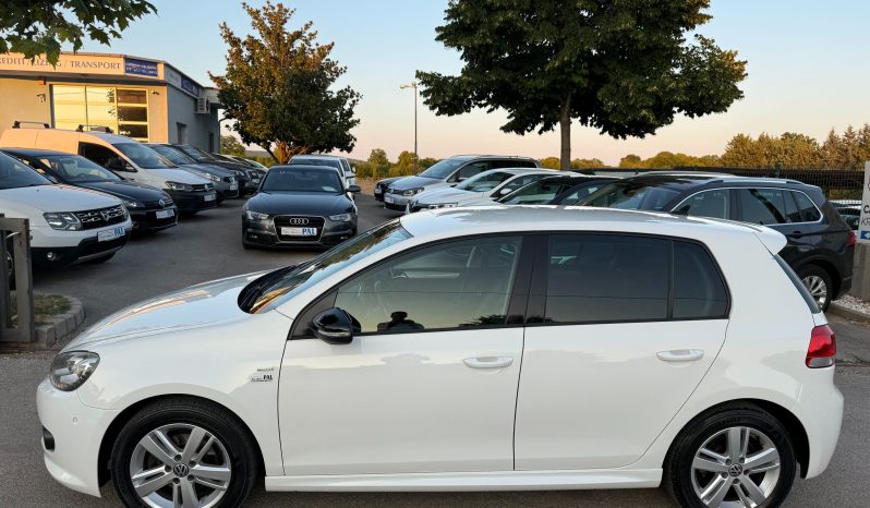 
								Volkswagen Golf 6 1.6 TDI MATCH Bi-Xenon LED Parktronic 2012 full									