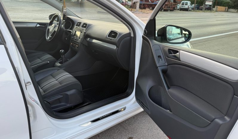 
								Volkswagen Golf 6 1.6 TDI MATCH Bi-Xenon LED Parktronic 2012 full									