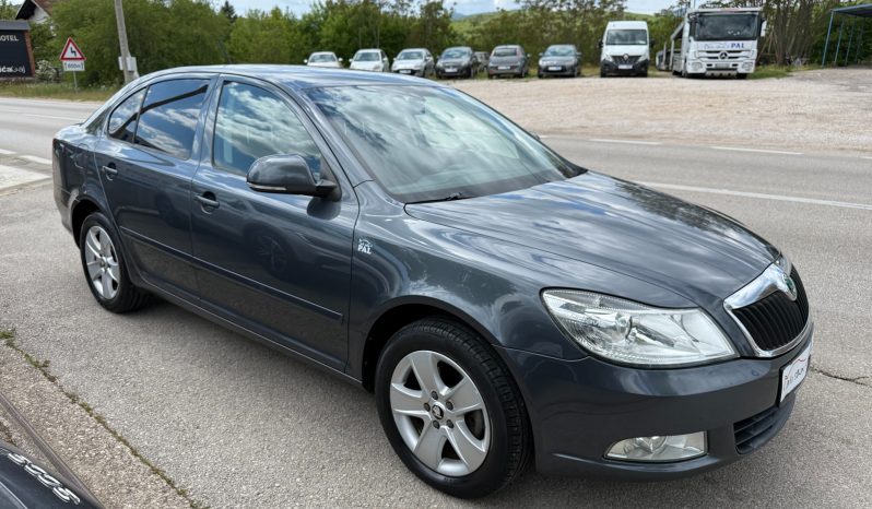
								Škoda Octavia 2.0 TDI 140 KS Ambition 2013 full									