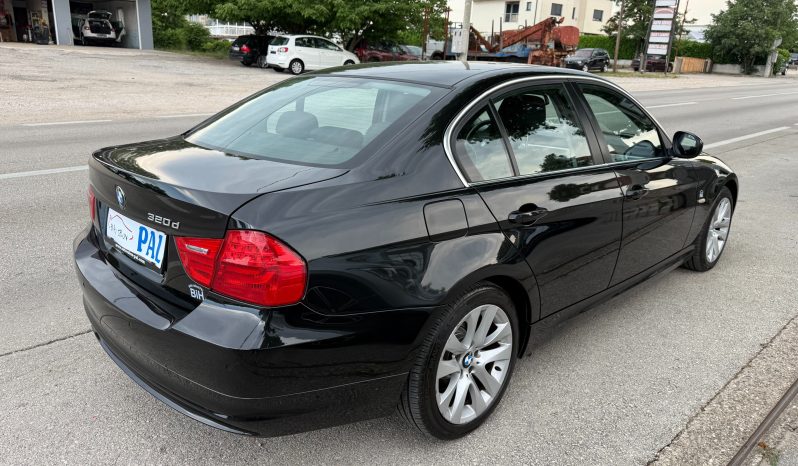 
								BMW 320d E90 Automatik 184 KS Edition 2011 full									