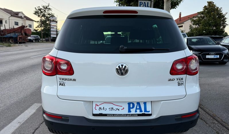 
								Volkswagen Tiguan 2.0 TDI DSG 140 KS Panorama Sport&Style full									