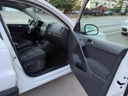 
										Volkswagen Tiguan 2.0 TDI DSG 140 KS Panorama Sport&Style full									