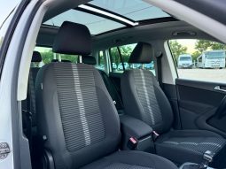 
										Volkswagen Tiguan 2.0 TDI DSG 140 KS Panorama Sport&Style full									
