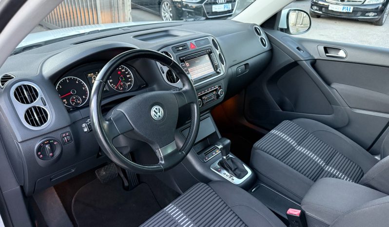 
								Volkswagen Tiguan 2.0 TDI DSG 140 KS Panorama Sport&Style full									