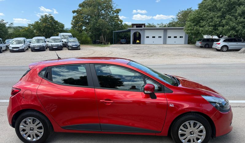 
								Renault Clio 4 1.5 dCi NAVIGACIJA Expression Euro 6 2016 full									