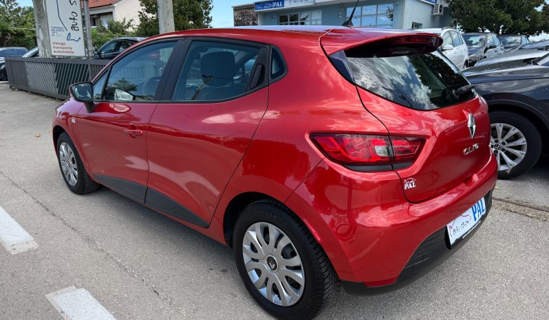 
								Renault Clio 4 1.5 dCi NAVIGACIJA Expression Euro 6 2016 full									