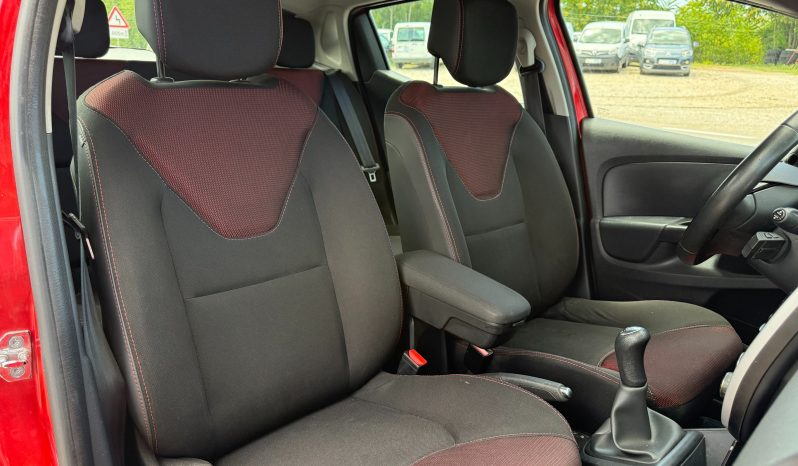 
								Renault Clio 4 1.5 dCi NAVIGACIJA Expression Euro 6 2016 full									