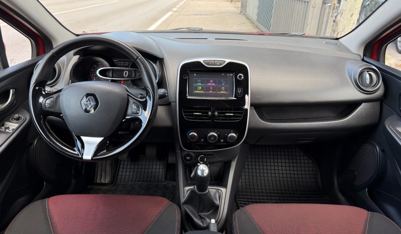 
								Renault Clio 4 1.5 dCi NAVIGACIJA Expression Euro 6 2016 full									