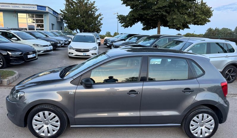 
								Volkswagen Polo 6R 1.2 TDI 75 KS 2011 full									