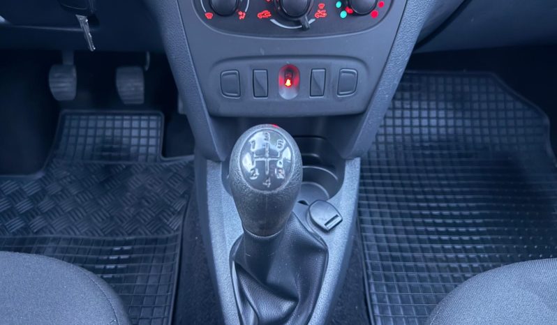 
								Dacia Sandero 1.5 dCi 75 KS 2017 full									
