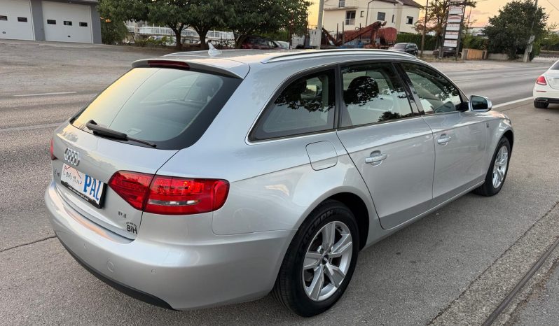 
								Audi A4 2.0 TDI Automatik F1 Xenon LED NAVIGACIJA Euro 5 2010 full									