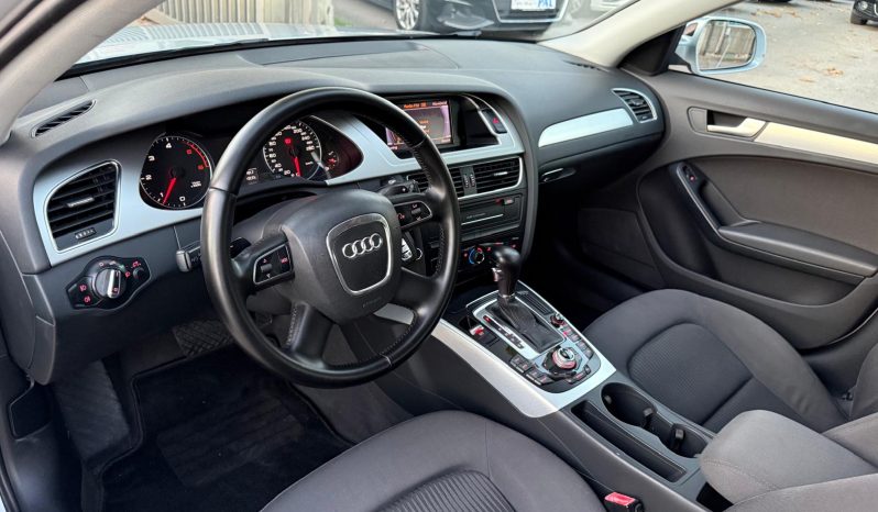 
								Audi A4 2.0 TDI Automatik F1 Xenon LED NAVIGACIJA Euro 5 2010 full									