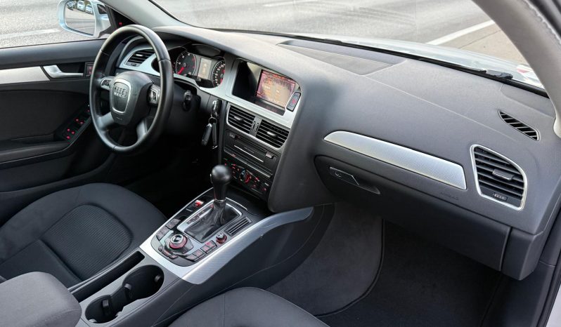 
								Audi A4 2.0 TDI Automatik F1 Xenon LED NAVIGACIJA Euro 5 2010 full									
