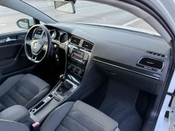 
										Volkswagen Golf 7 1.6 TDI 105 KS Highline full									