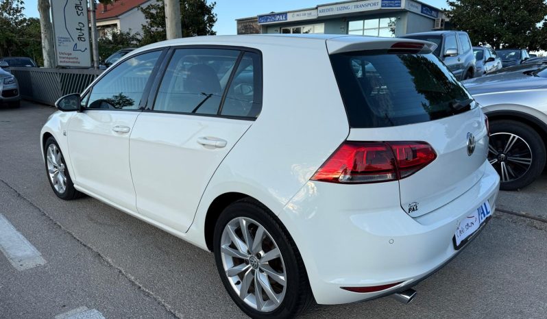 
								Volkswagen Golf 7 1.6 TDI 105 KS Highline full									