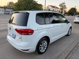 
										Volkswagen Touran 2.0 TDI DSG 150 KS 7 Sjedišta NAVIGACIJA 2017 full									