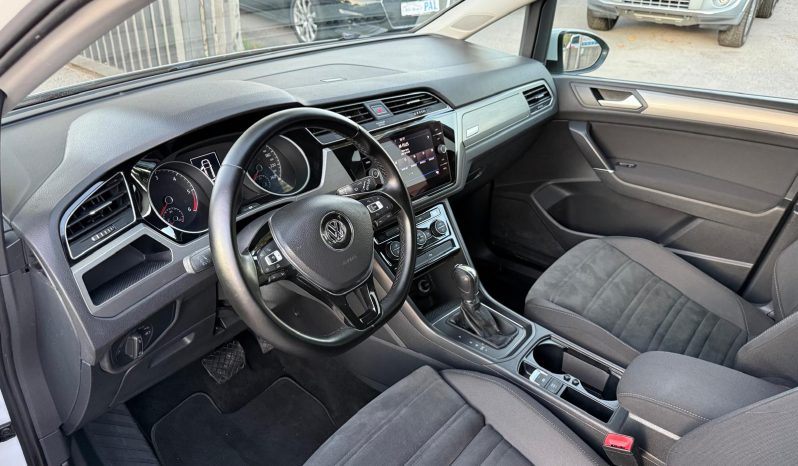 
								Volkswagen Touran 2.0 TDI DSG 150 KS 7 Sjedišta NAVIGACIJA 2017 full									