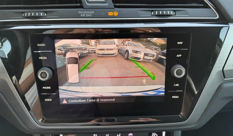 
								Volkswagen Touran 2.0 TDI DSG 150 KS 7 Sjedišta NAVIGACIJA 2017 full									