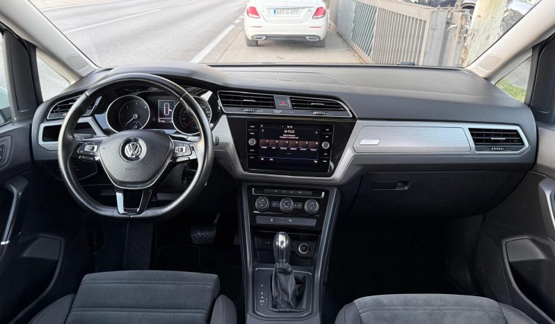 
								Volkswagen Touran 2.0 TDI DSG 150 KS 7 Sjedišta NAVIGACIJA 2017 full									