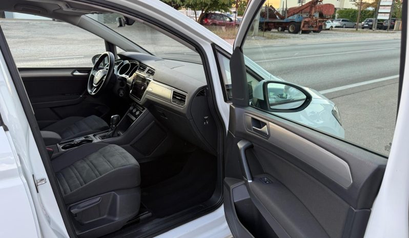 
								Volkswagen Touran 2.0 TDI DSG 150 KS 7 Sjedišta NAVIGACIJA 2017 full									