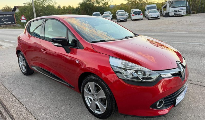 
								Renault Clio 4 1.5 dCi 75 KS NAVIGACIJA Dynamique 2015 full									