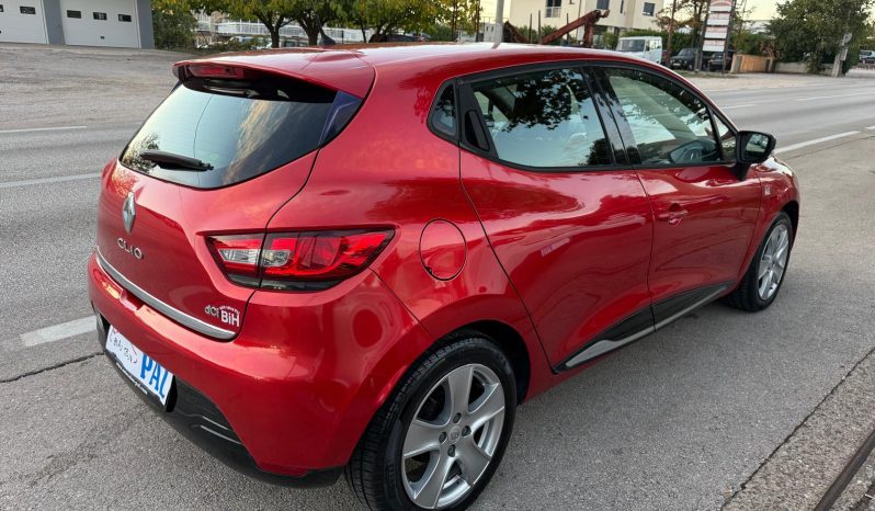
								Renault Clio 4 1.5 dCi 75 KS NAVIGACIJA Dynamique 2015 full									