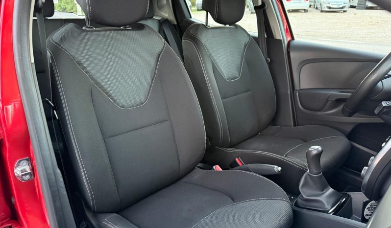 
								Renault Clio 4 1.5 dCi 75 KS NAVIGACIJA Dynamique 2015 full									